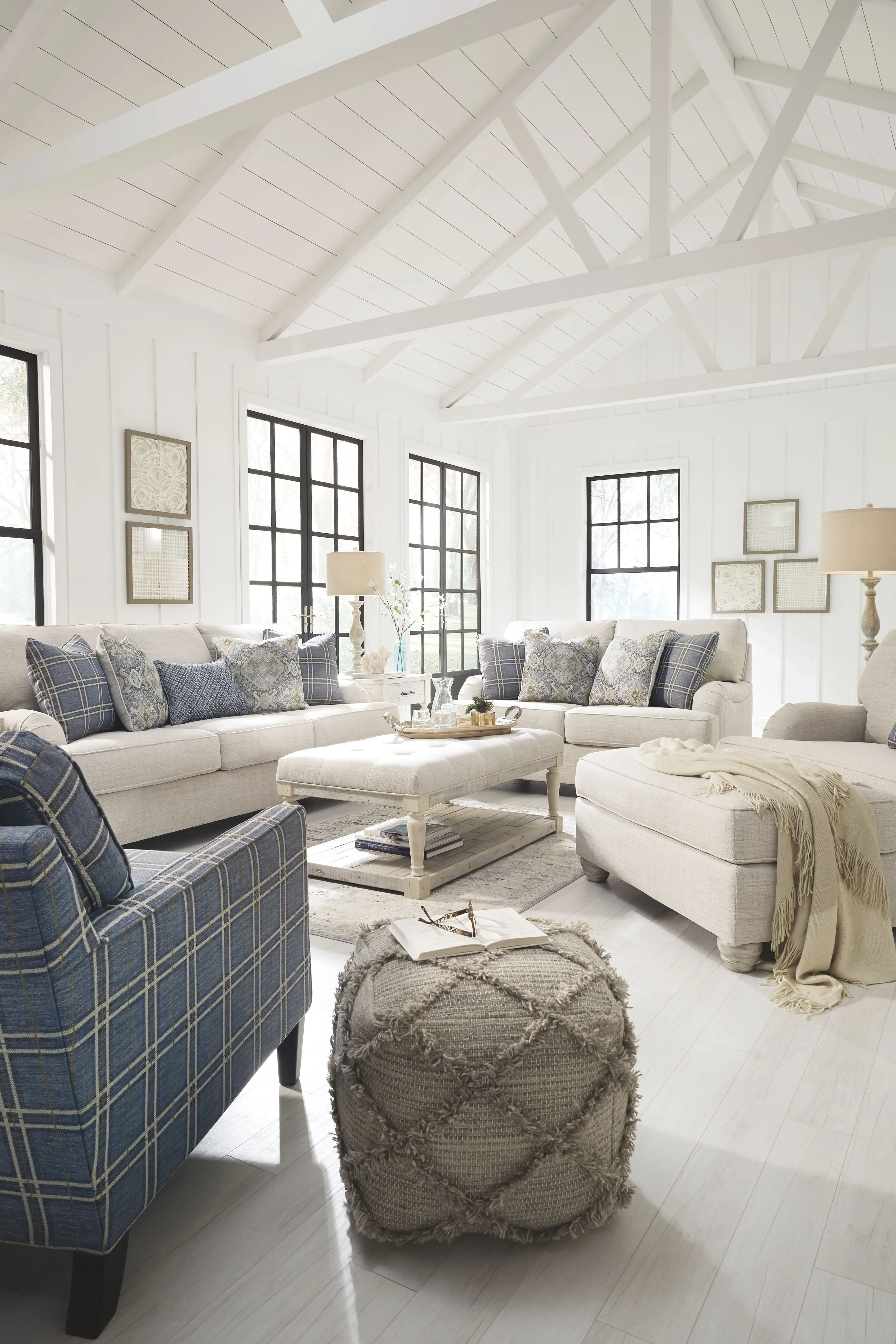 Traemore - Linen - Queen Sofa Sleeper
