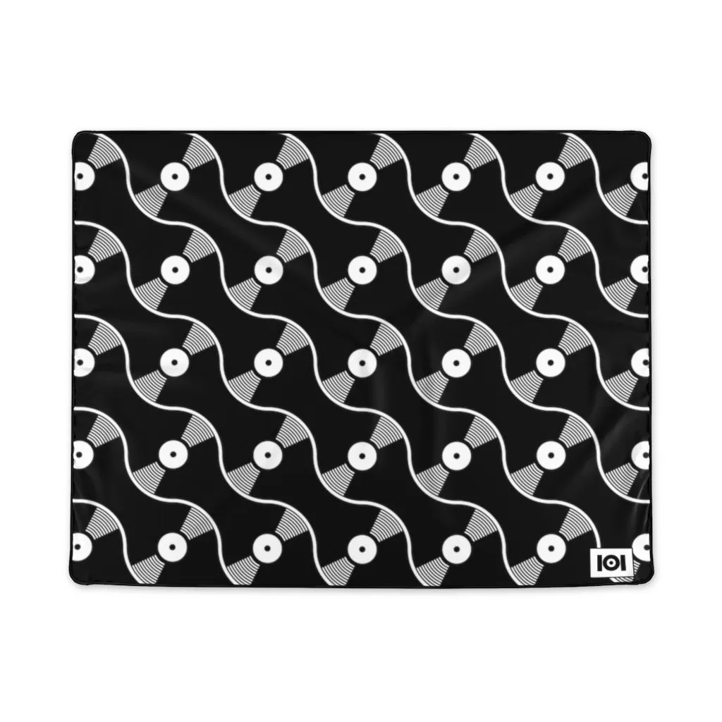 VINYL 01 PATTERN POLYESTER BLANKET - BLACK